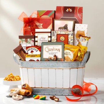 Festive Delights Holiday Gift Basket